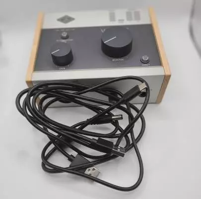 Universal Audio - UA-VOLT176 2